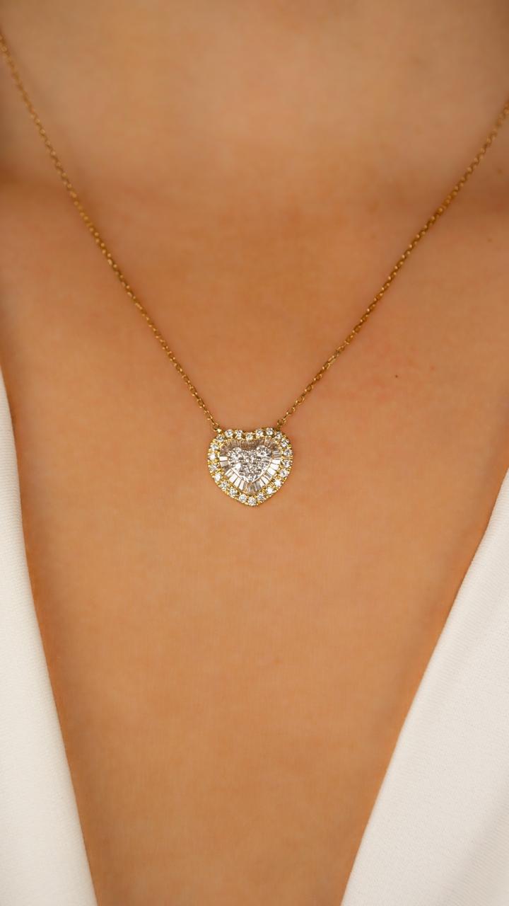 Collar Corazón de Diamantes Baguettes