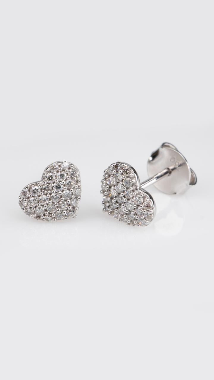 Aretes de Corazón de Diamantes Pequeños