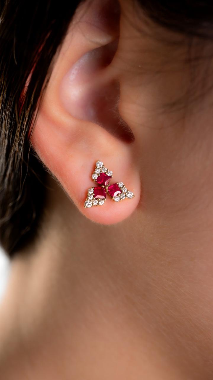 Aretes Orquídea Rubí