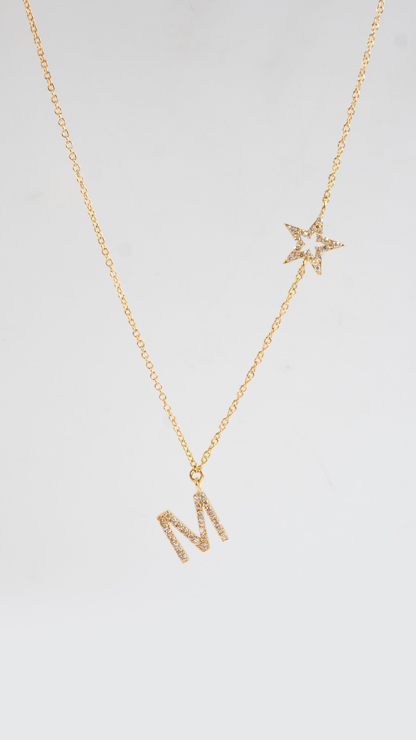 Collar Incial con Estrella